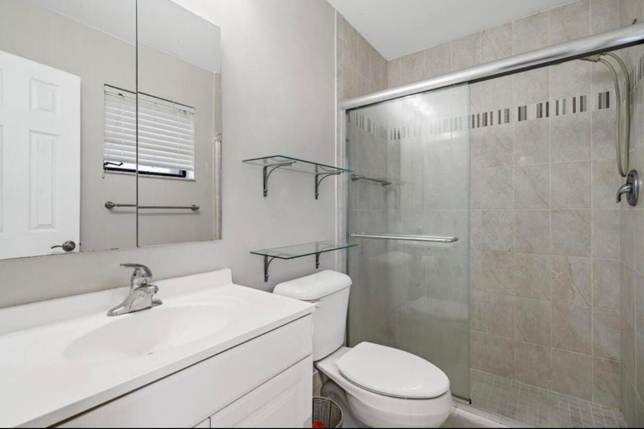 6089 Glentree Lane — photo 11