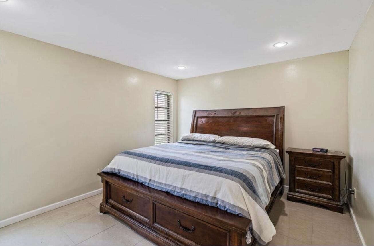 6089 Glentree Lane — photo 9