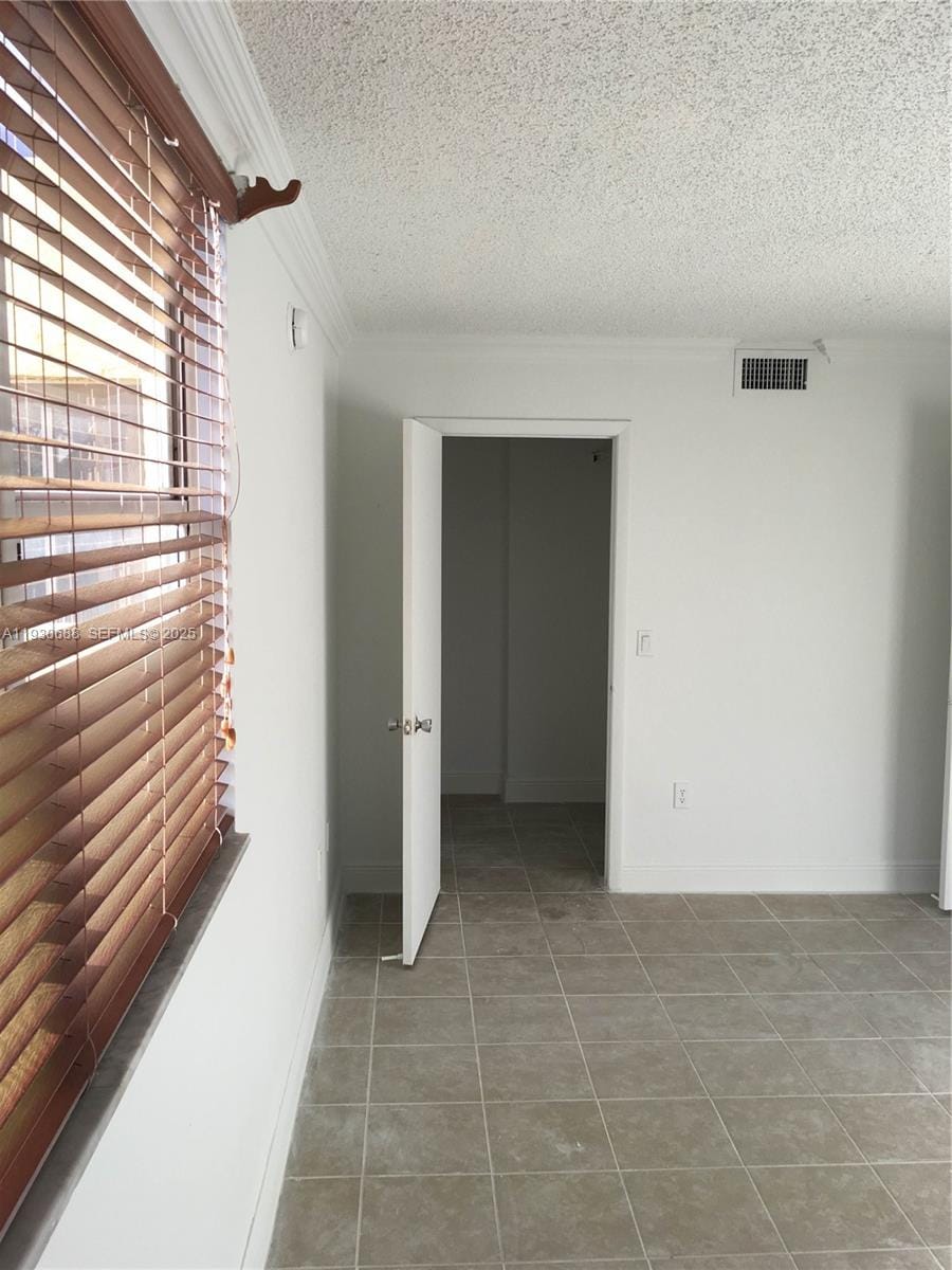 8255 Lake Drive 206, Doral, FL 33166 photo 8
