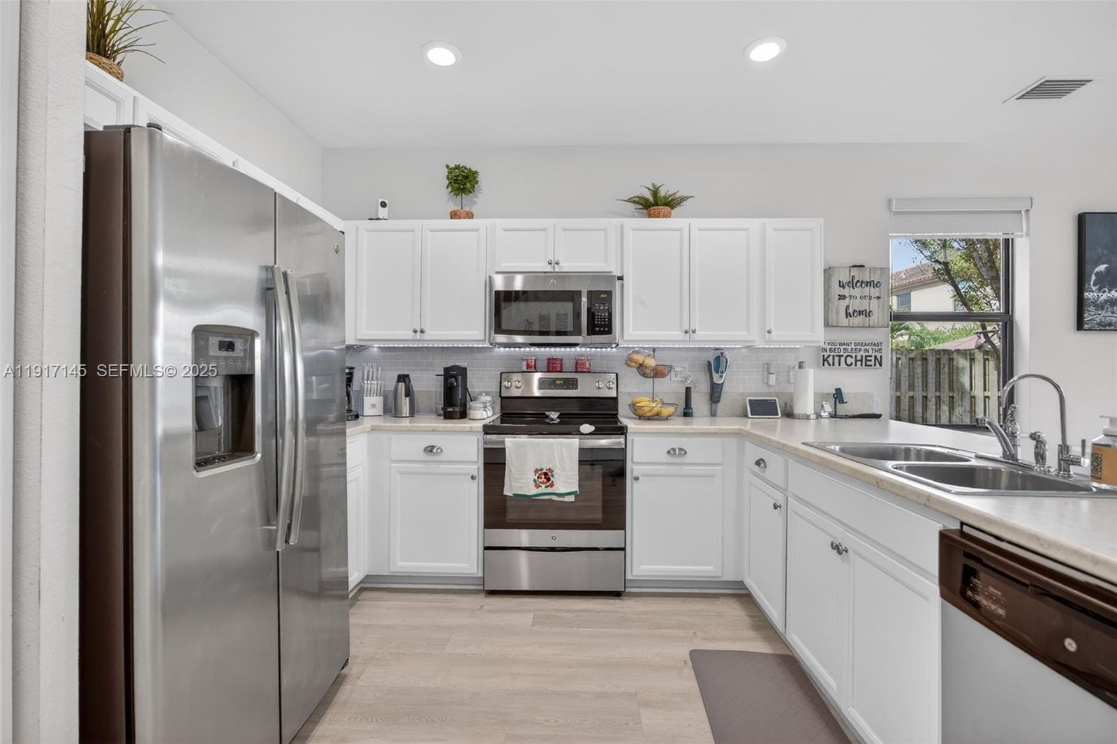 11527 SW 248th Lane — photo 8