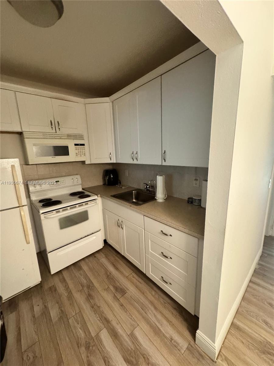 118 E Salisbury E 118 — photo 12