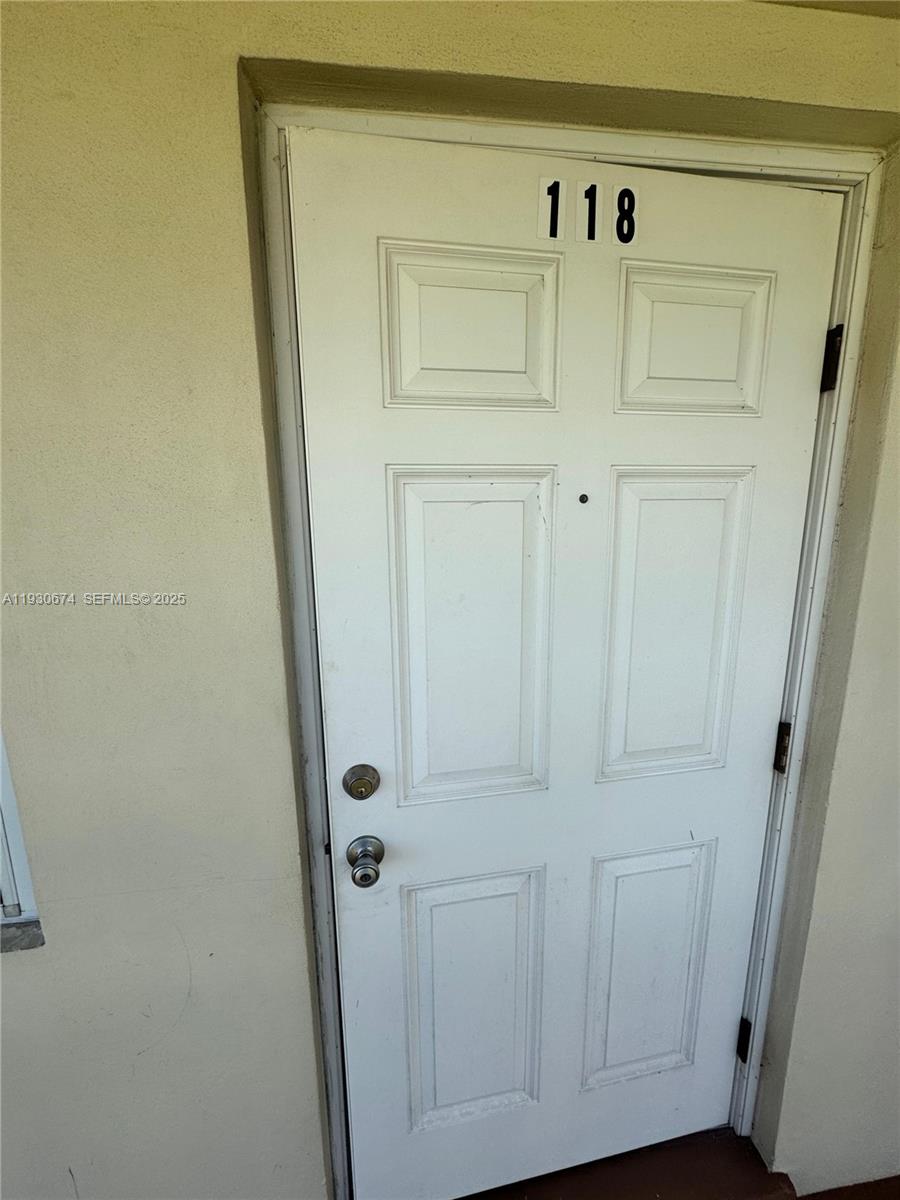 118 E Salisbury E 118, West Palm Beach, FL 33417, West Palm Beach