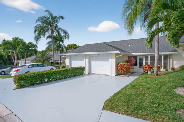 10819 SE Sea Pines Circle, sold in Sea Pines, Hobe Sound, FL