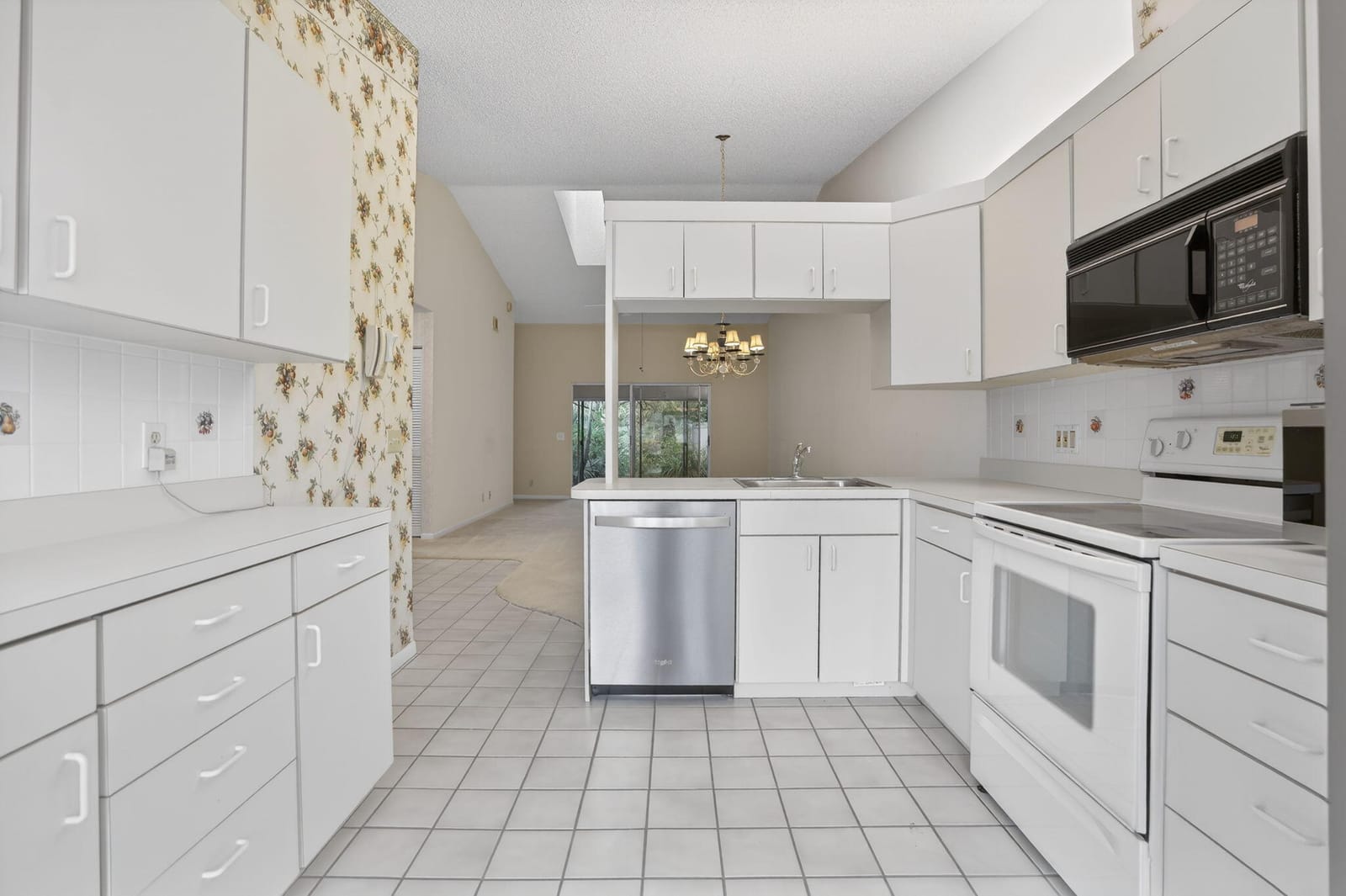 10819 SE Sea Pines Circle, Hobe Sound, FL 33455 photo 16