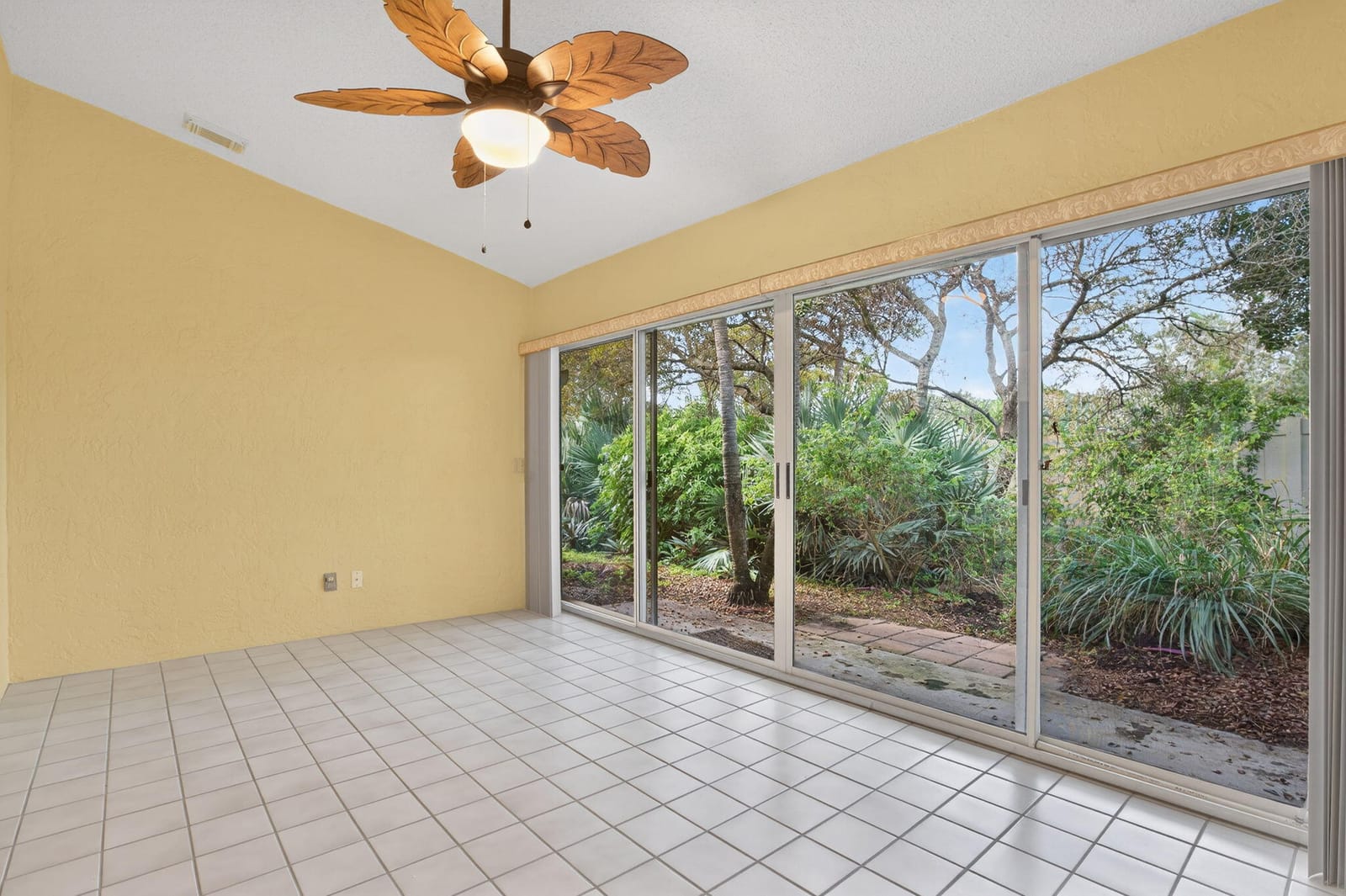 10819 SE Sea Pines Circle, Hobe Sound, FL 33455 photo 9