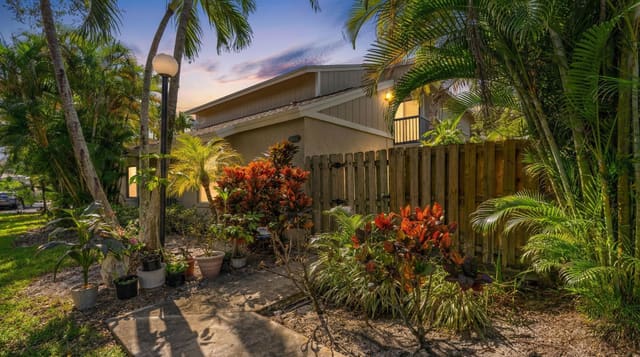 13292 NW 7th Court 13292, sold in Lago West Cluster Homes, Plantation, FL