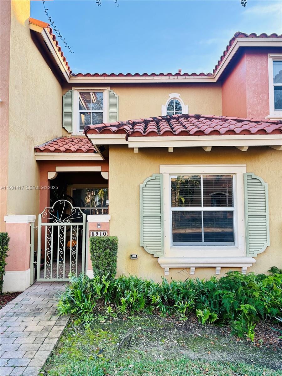 5910 Siena Lane 5910, Hollywood, FL 33021