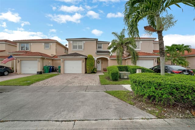 2444 SW 152nd Path 2444, sold in Tamiami Trail, Miami, FL