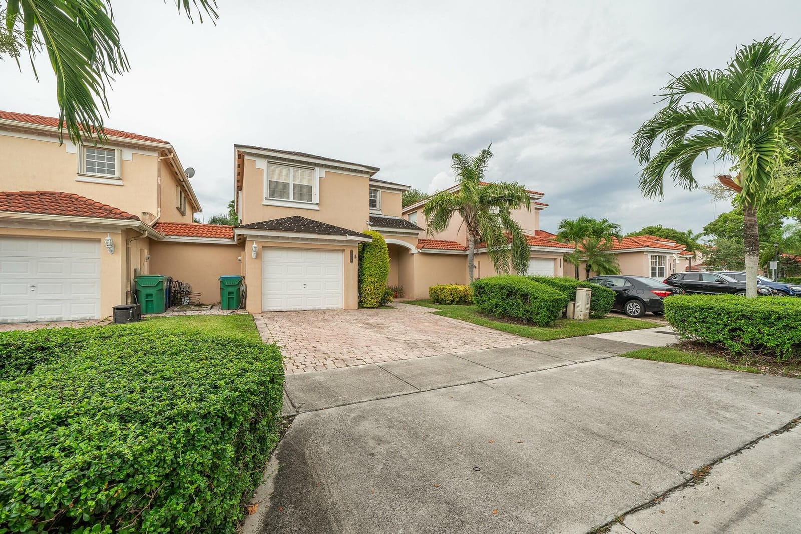 2444 SW 152nd Path 2444, Miami, FL 33185 photo 2