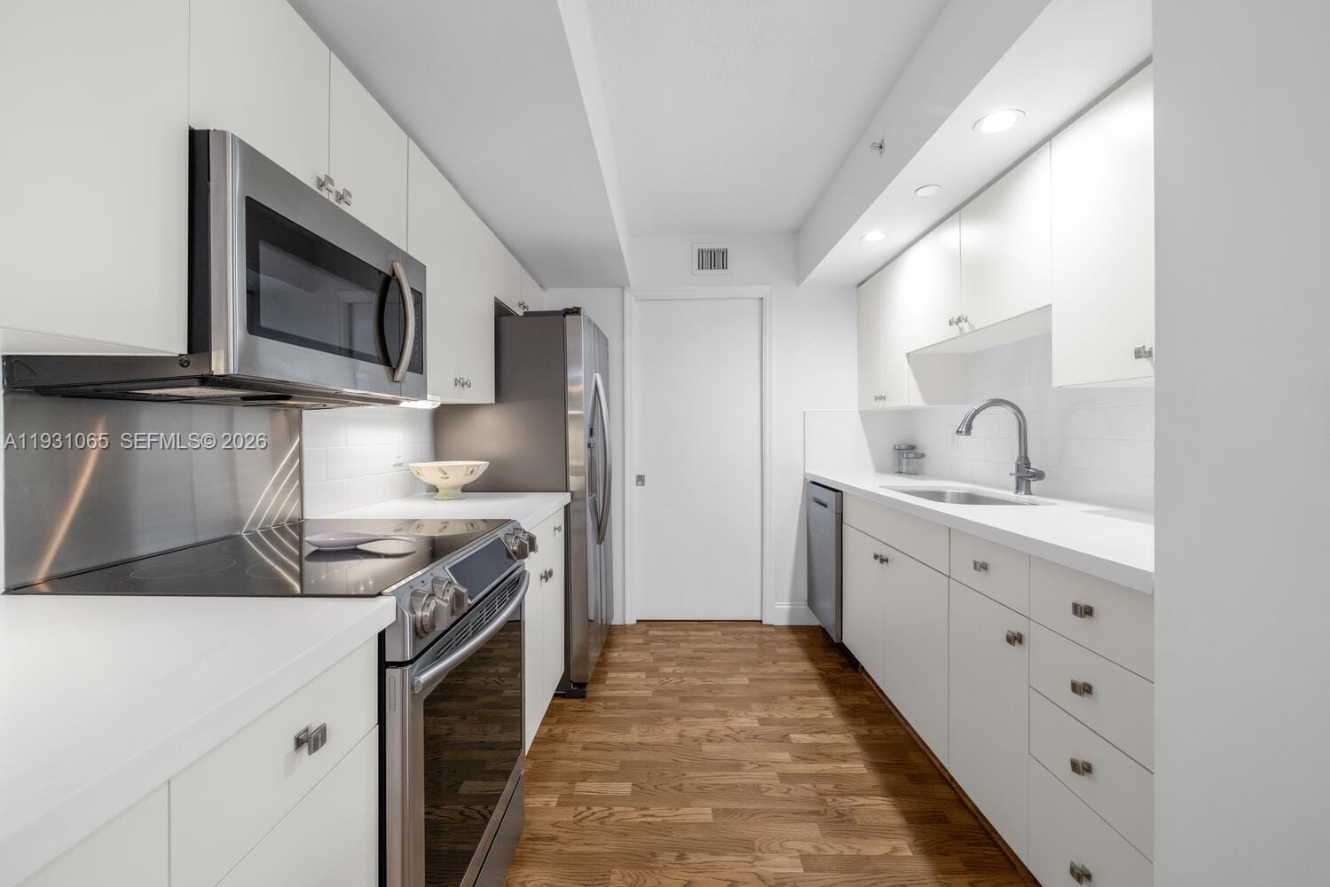 6917 Collins Avenue 1008, Miami Beach, FL 33141 photo 23