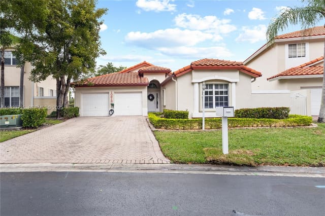 10613 NW 57th Street, Doral, FL 33178