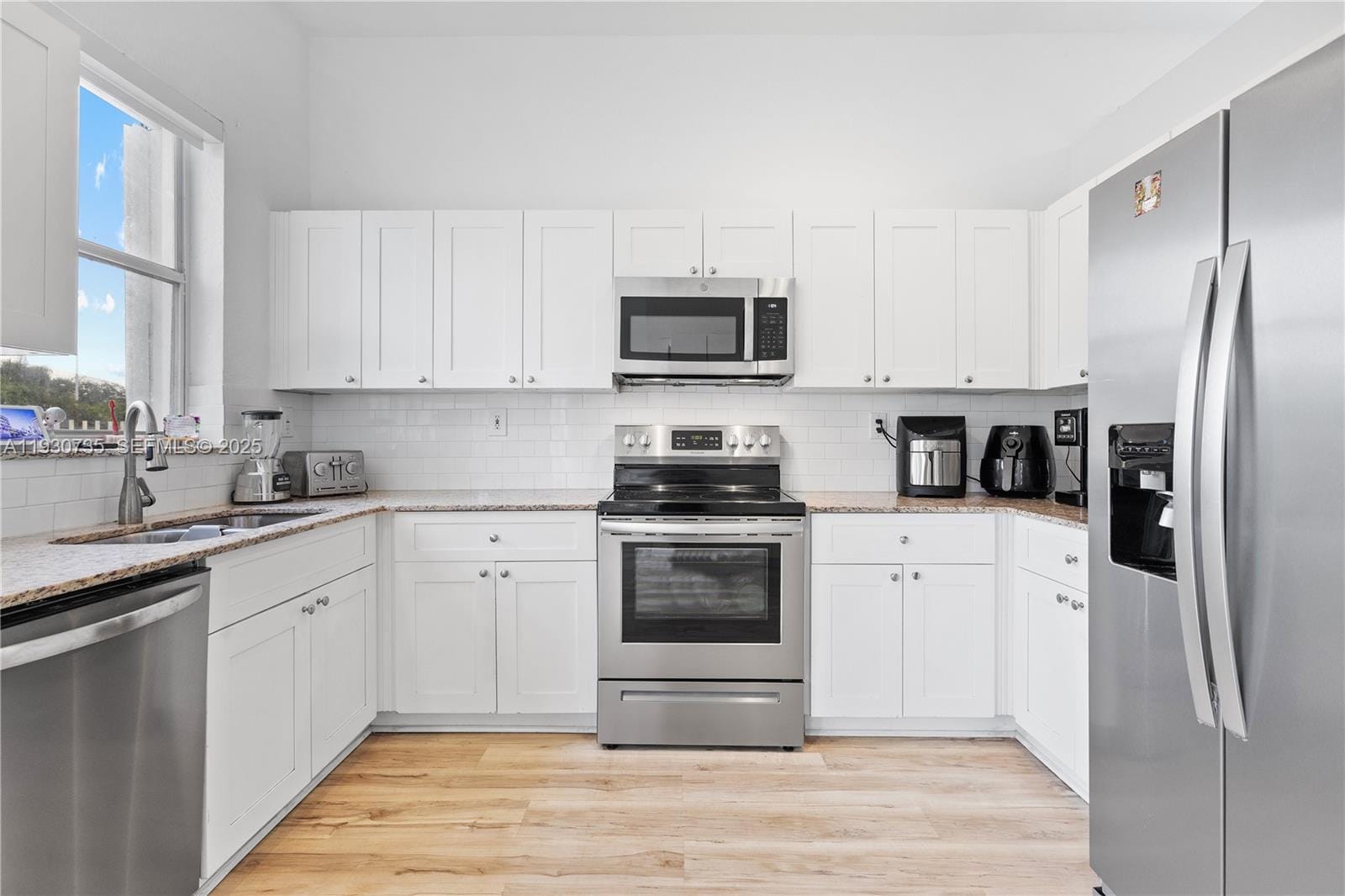 10613 NW 57th Street — photo 11