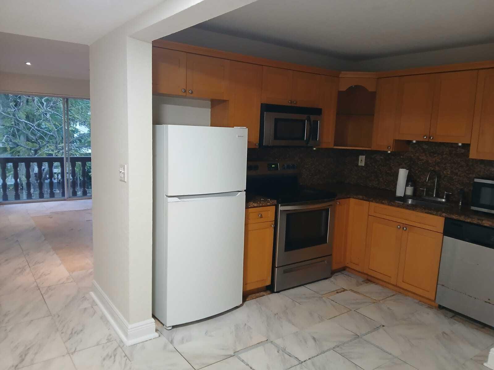 6185 NW 57th Street 201 — photo 2
