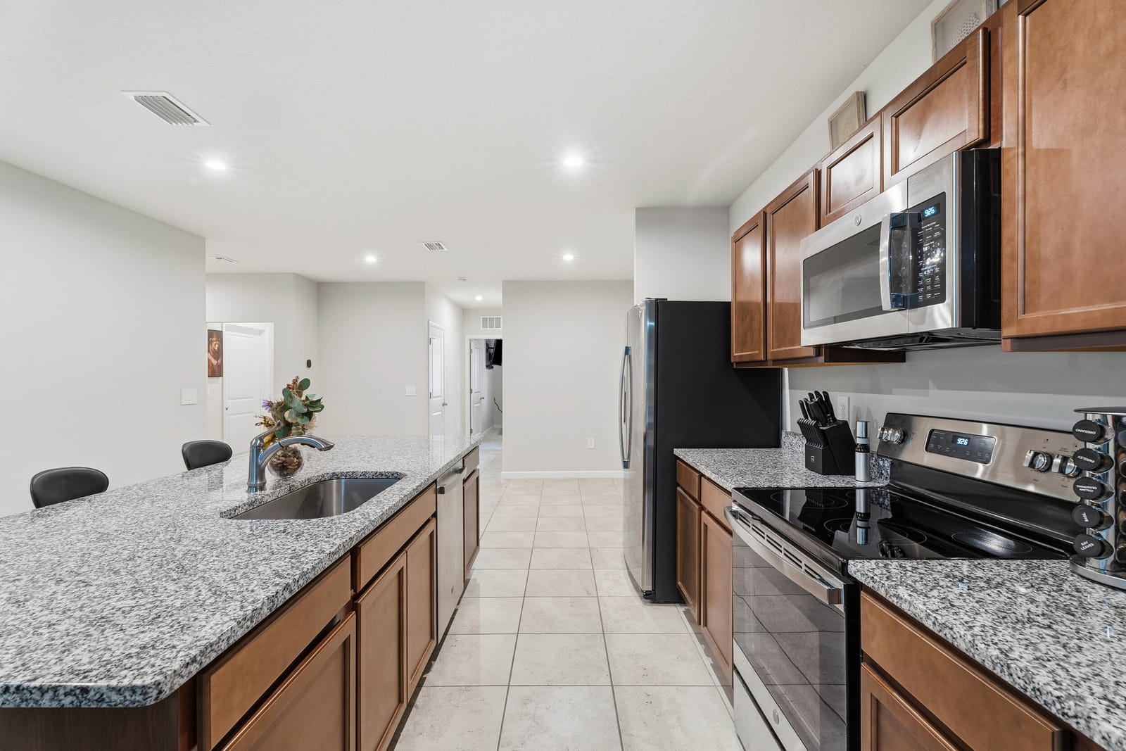 271 Raspberry Road — photo 4