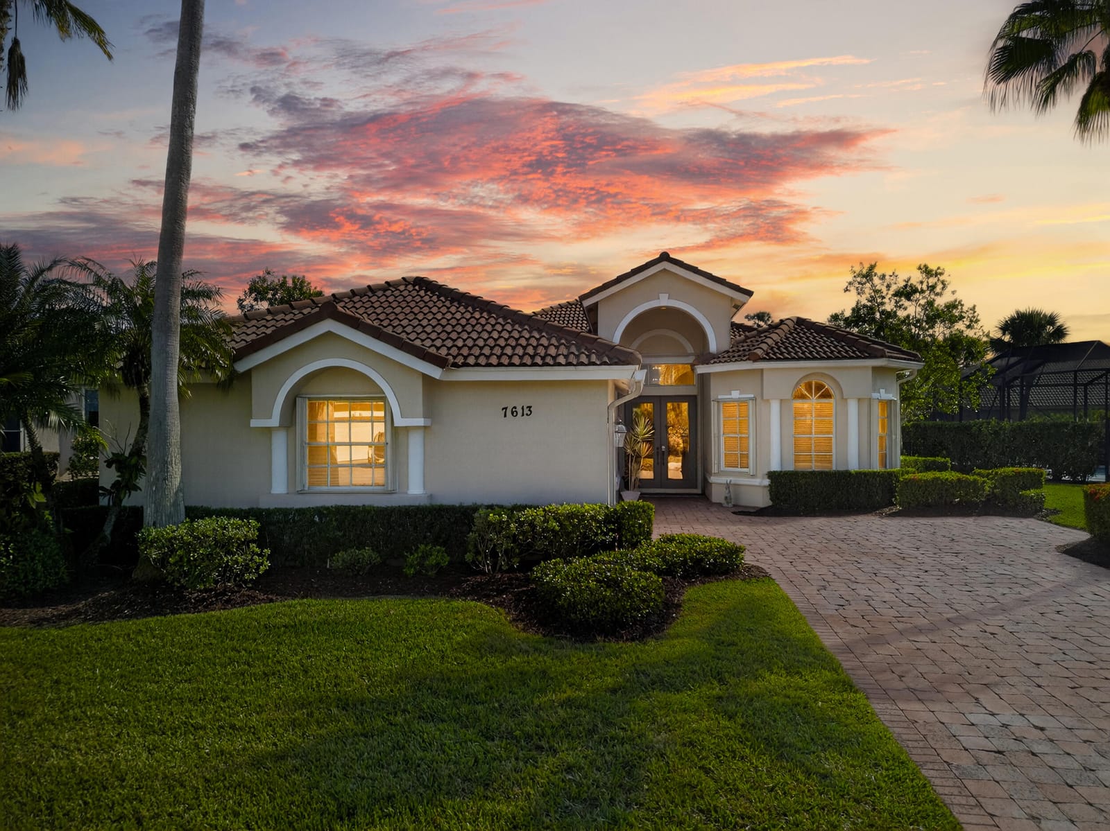 7613 Greenbrier Circle, Port St. Lucie, FL 34986 photo 2