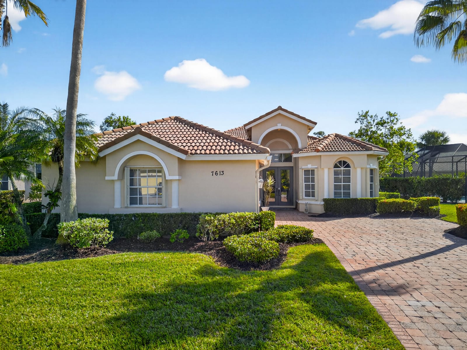 7613 Greenbrier Circle, Port St. Lucie, FL 34986 photo 3