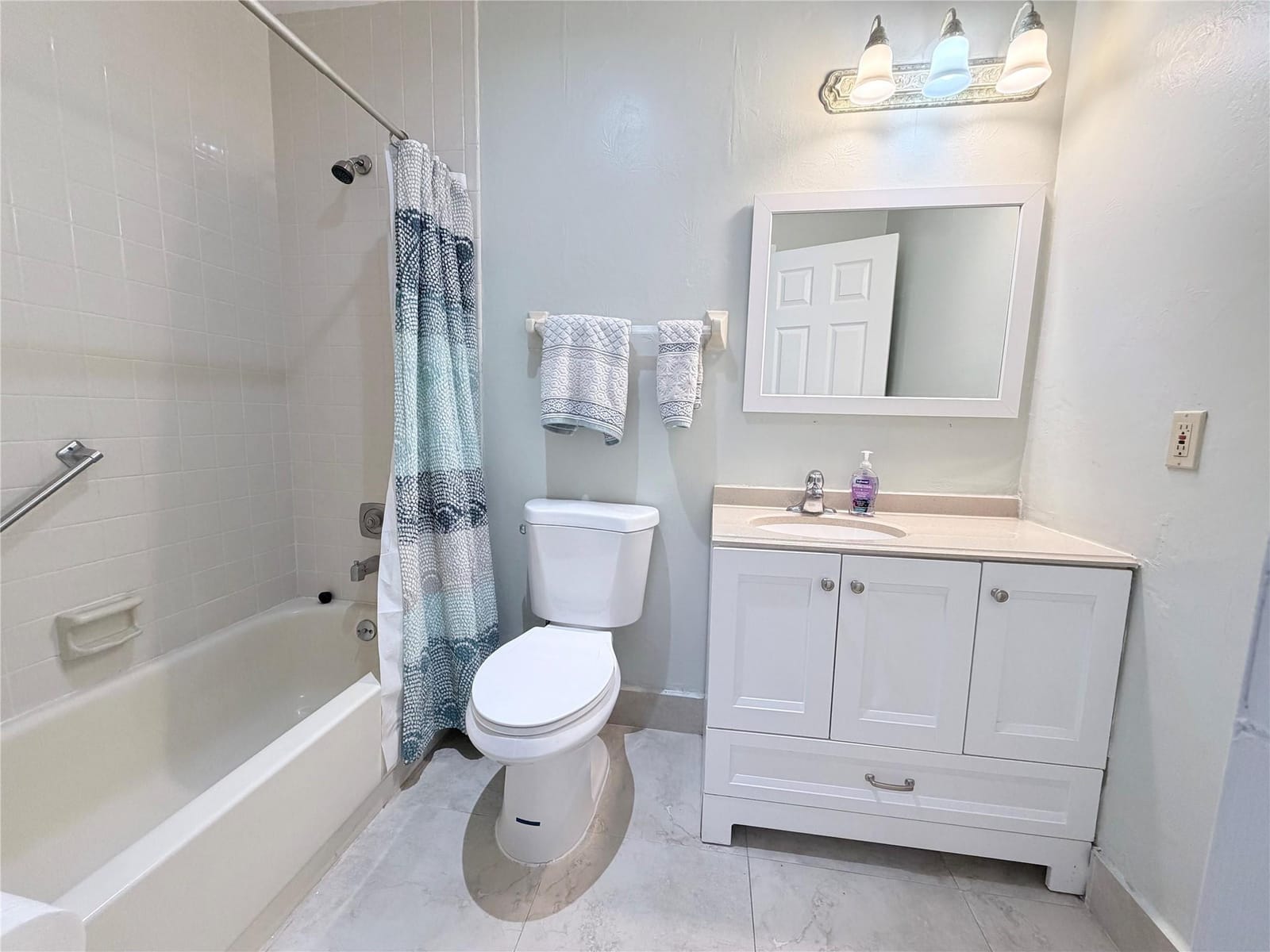 9355 Wedgewood Drive B17 — photo 11
