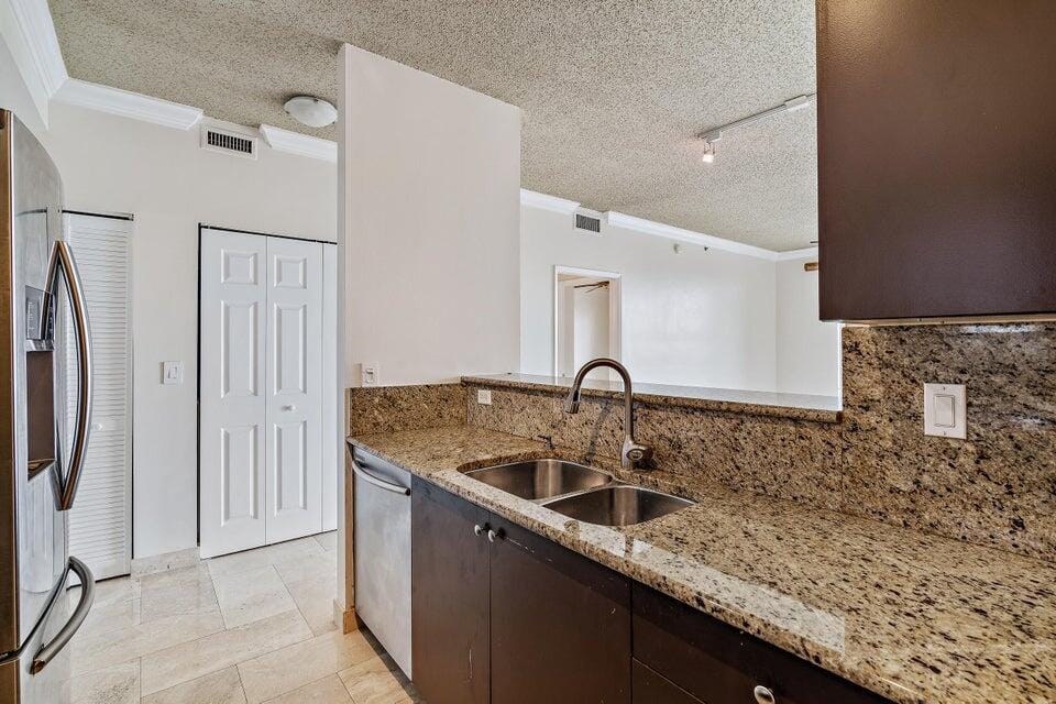 616 Clearwater Park Road 1107 — photo 10