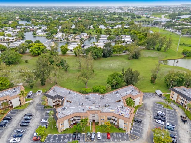 7430 Miami Lakes Drive E301, Miami Lakes, FL 33014