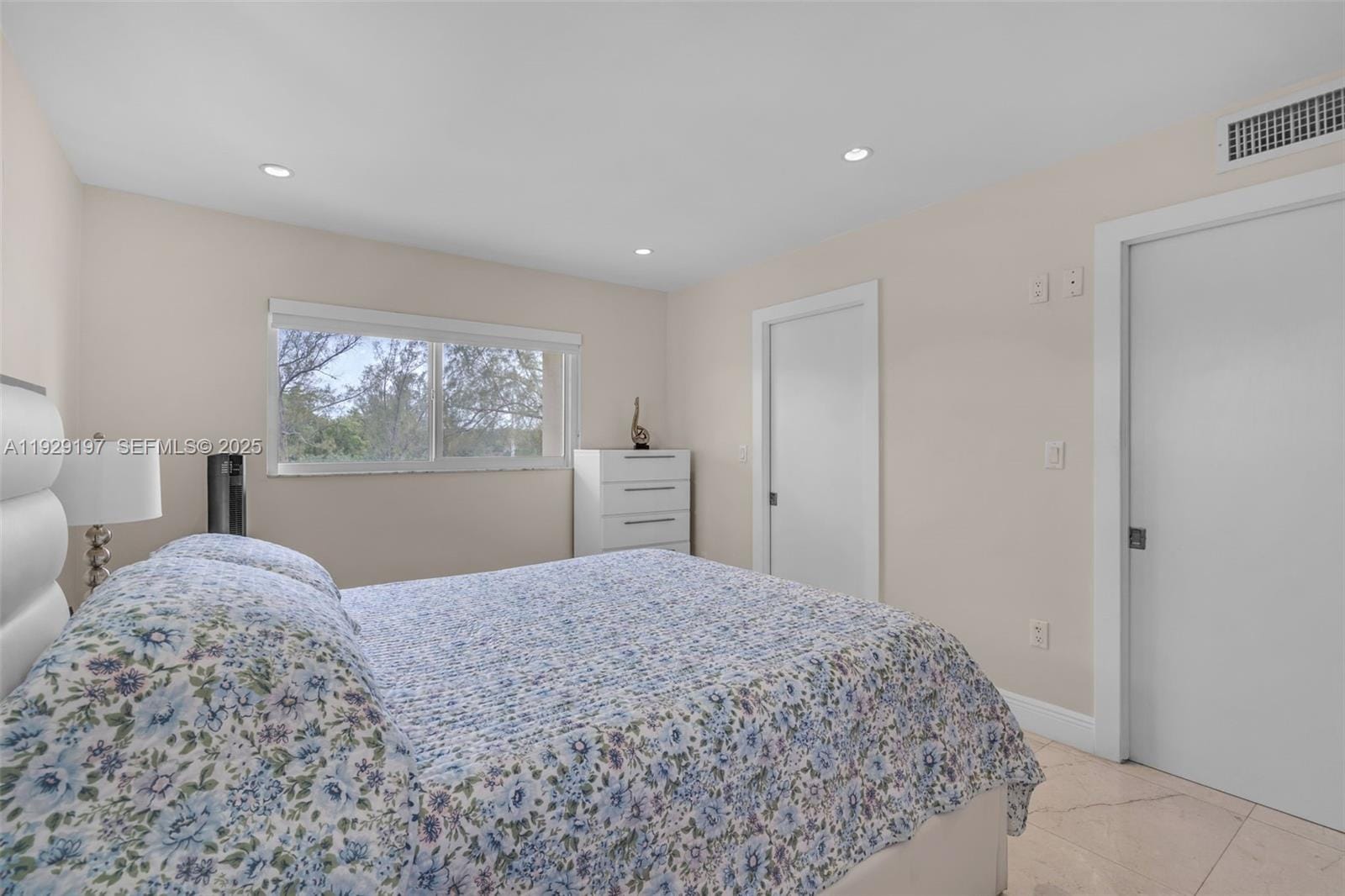 7430 Miami Lakes Drive E301, Miami Lakes, FL 33014 photo 14