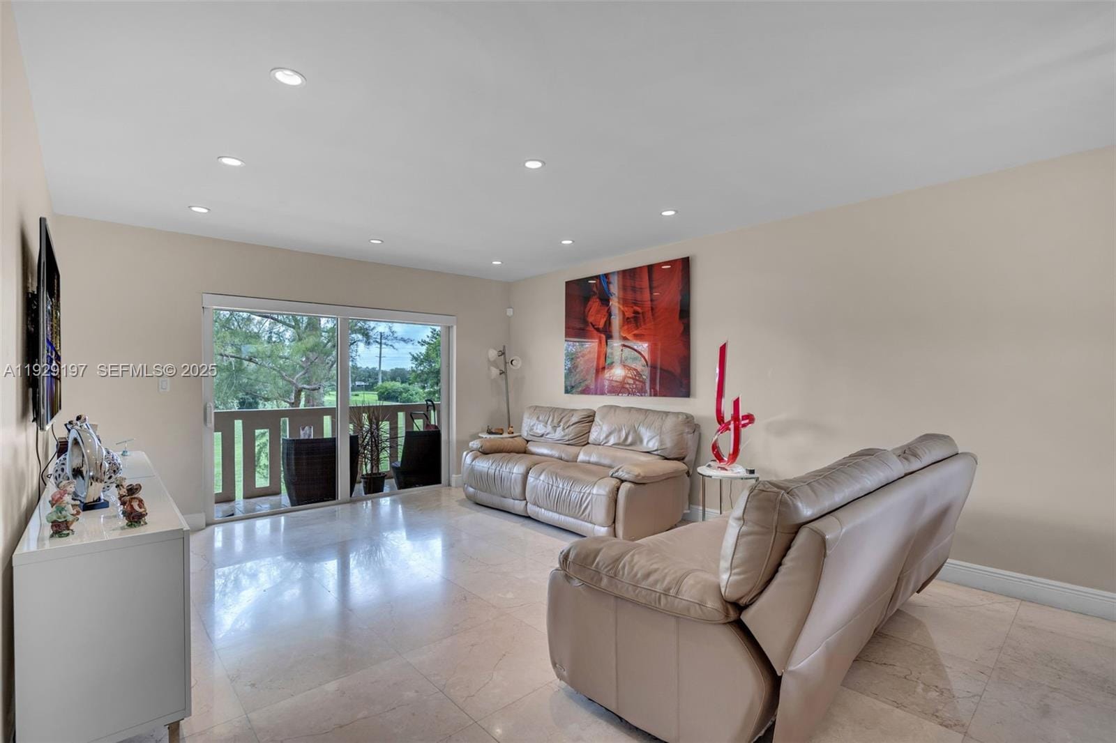 7430 Miami Lakes Drive E301, Miami Lakes, FL 33014 photo 7