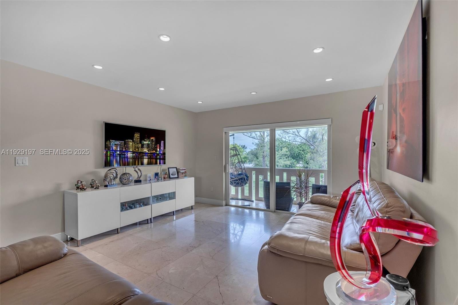 7430 Miami Lakes Drive E301, Miami Lakes, FL 33014 photo 8