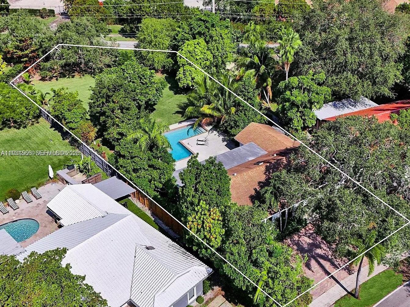 21440 Highland Lakes Boulevard, Miami, FL 33179
