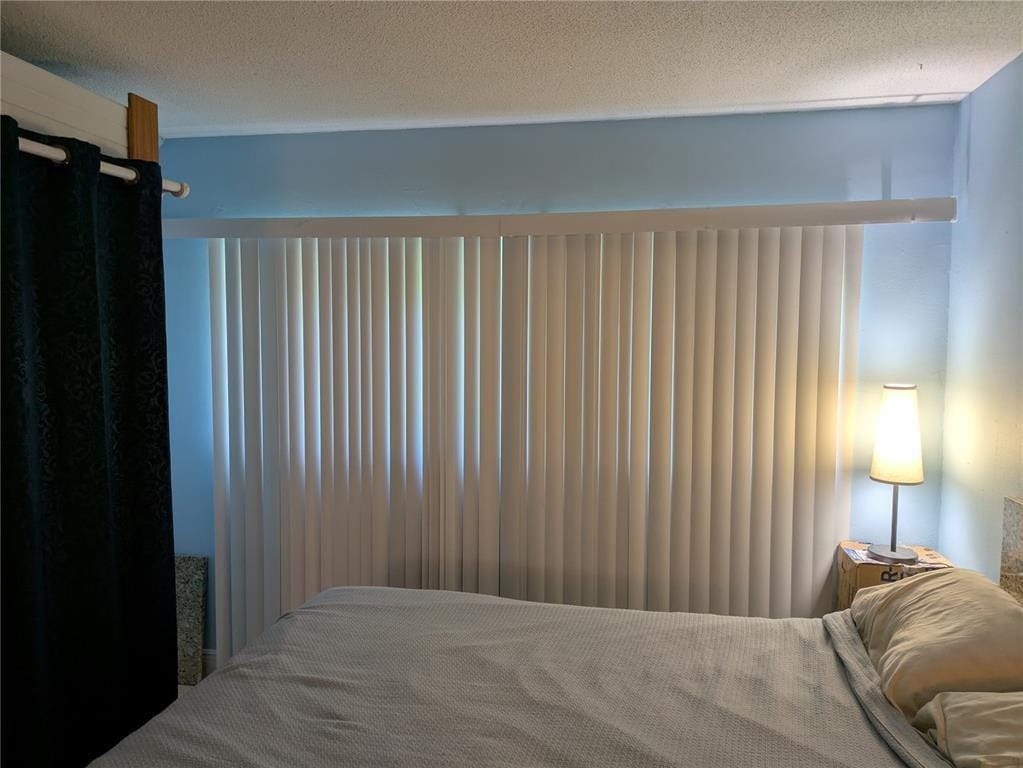 2115 NE 42nd Court 104N — photo 8