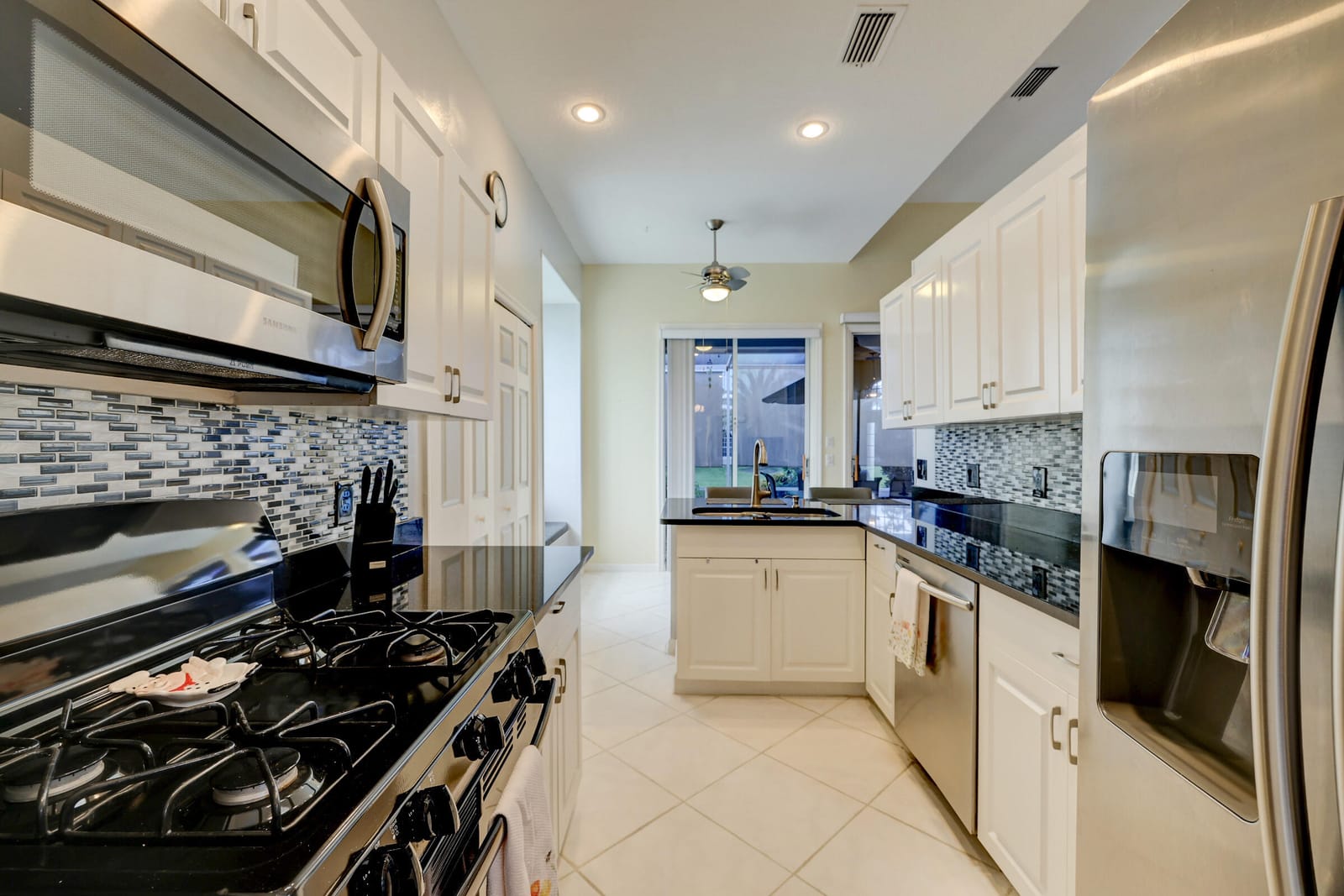 450 SW Fairway Landing — photo 11