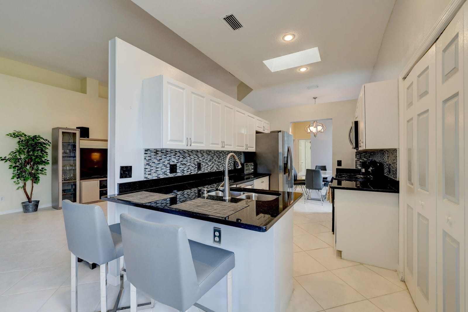 450 SW Fairway Landing — photo 7