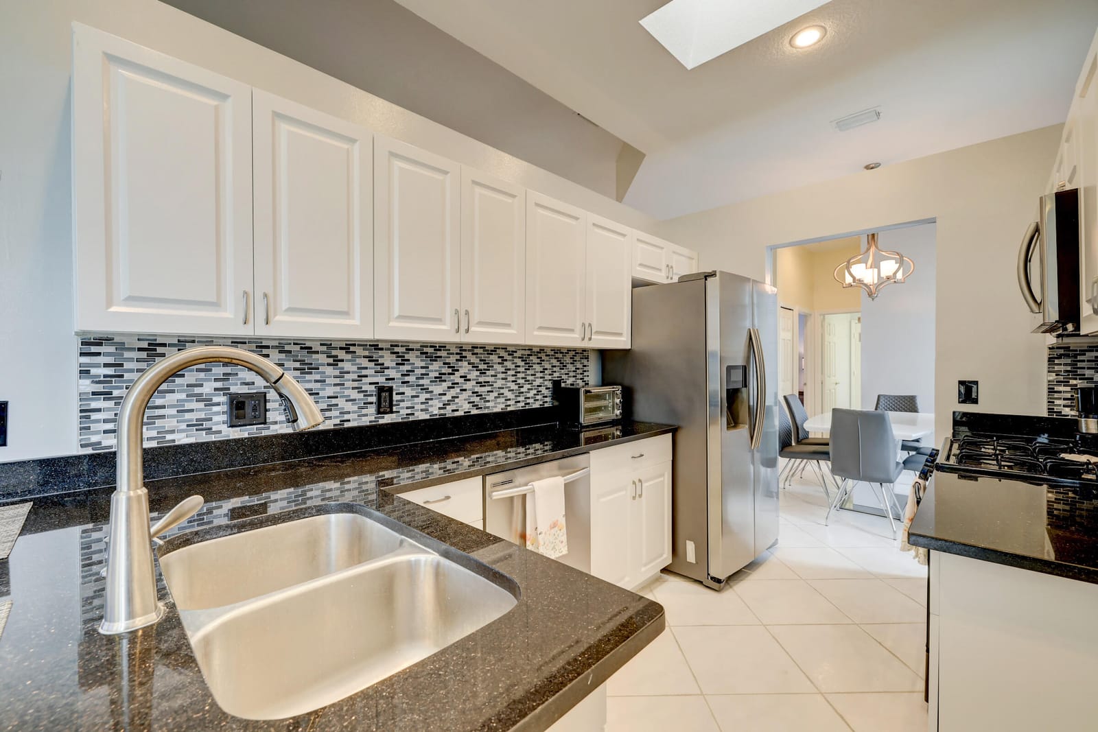 450 SW Fairway Landing — photo 9