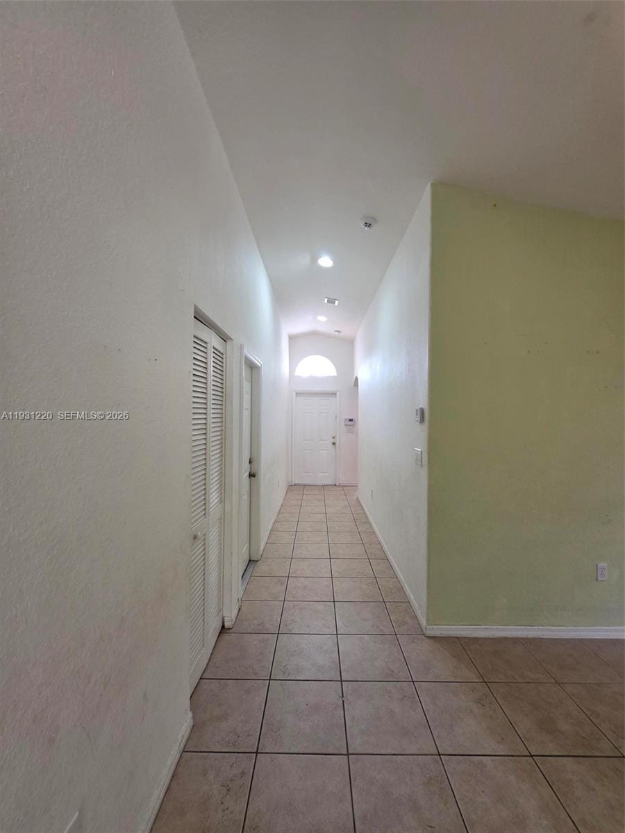1885 SE 13th Street — photo 4