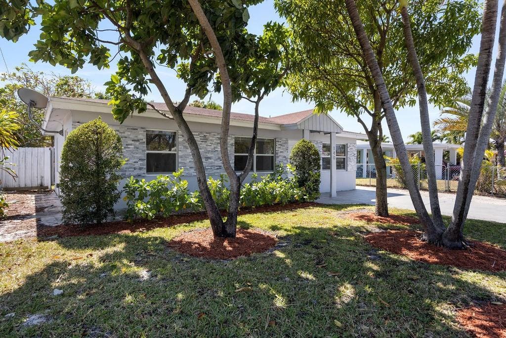 140 NW 46th Street, Oakland Park, FL 33309