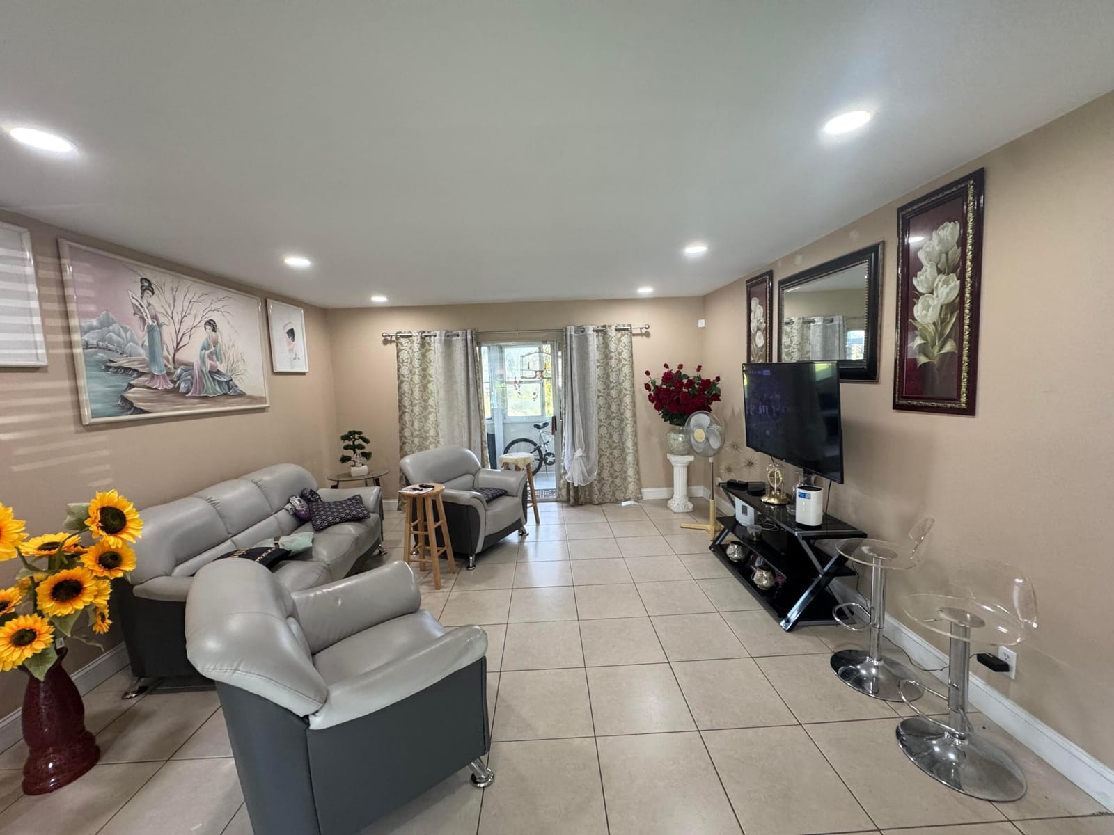 725 Lori Drive 107, Palm Springs, FL 33461 photo 13