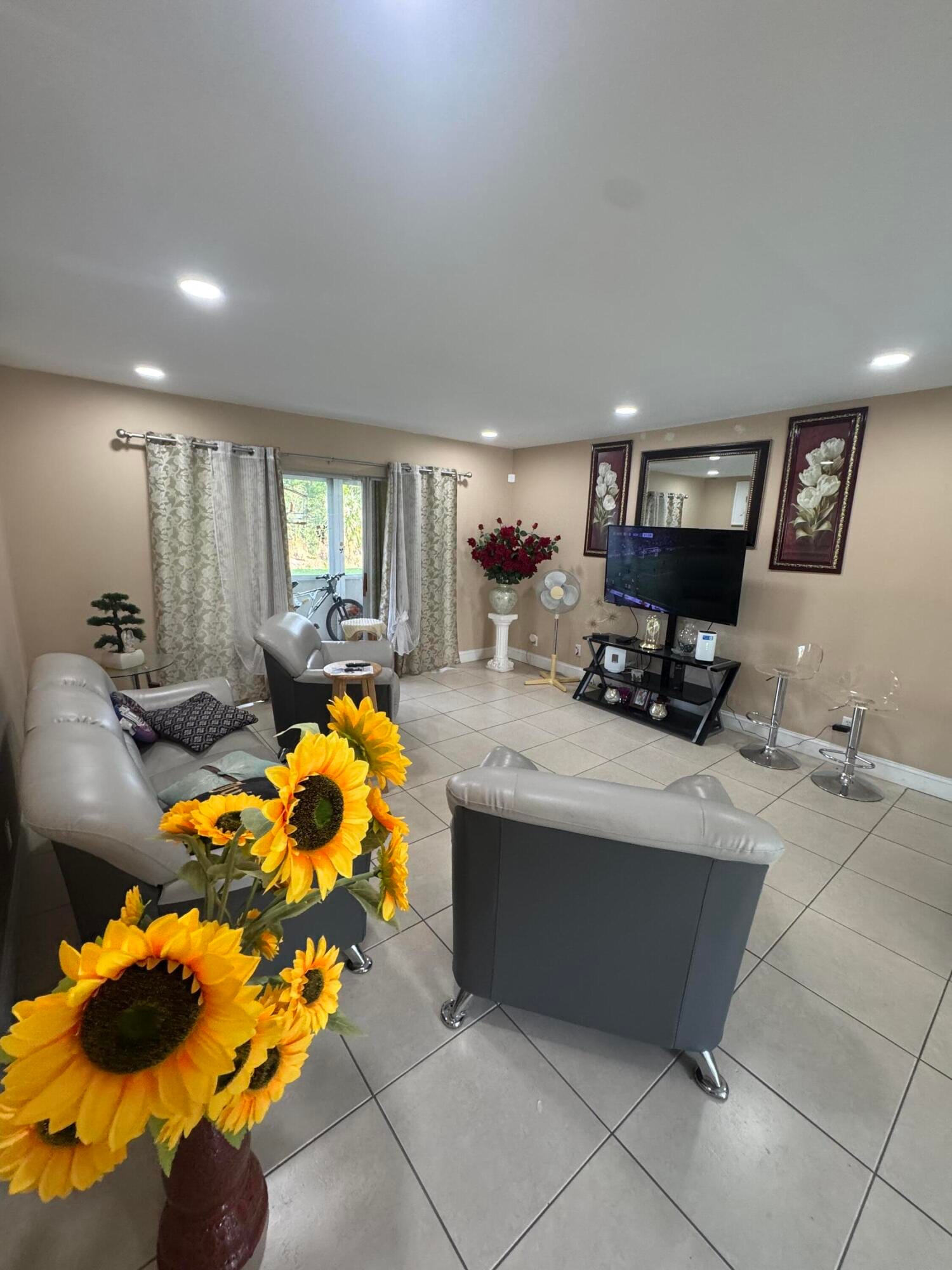 725 Lori Drive 107, Palm Springs, FL 33461 photo 15