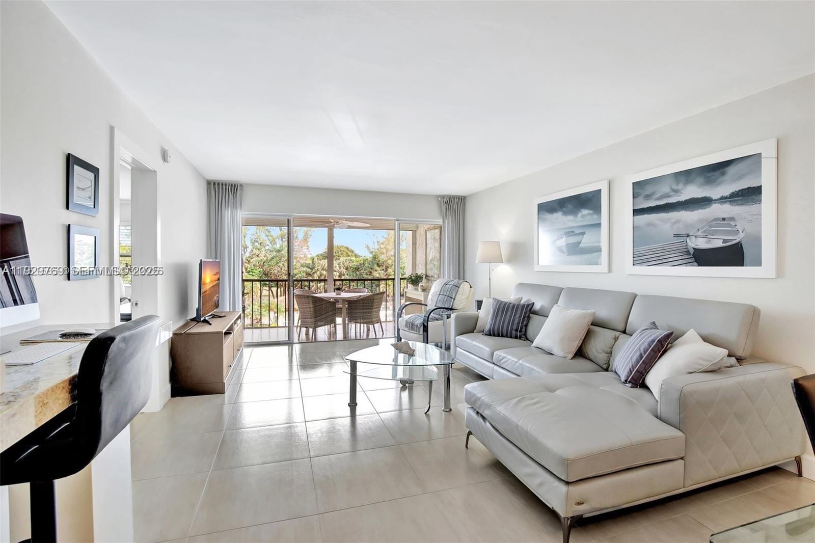3930 Inverrary Boulevard 405-D — photo 11