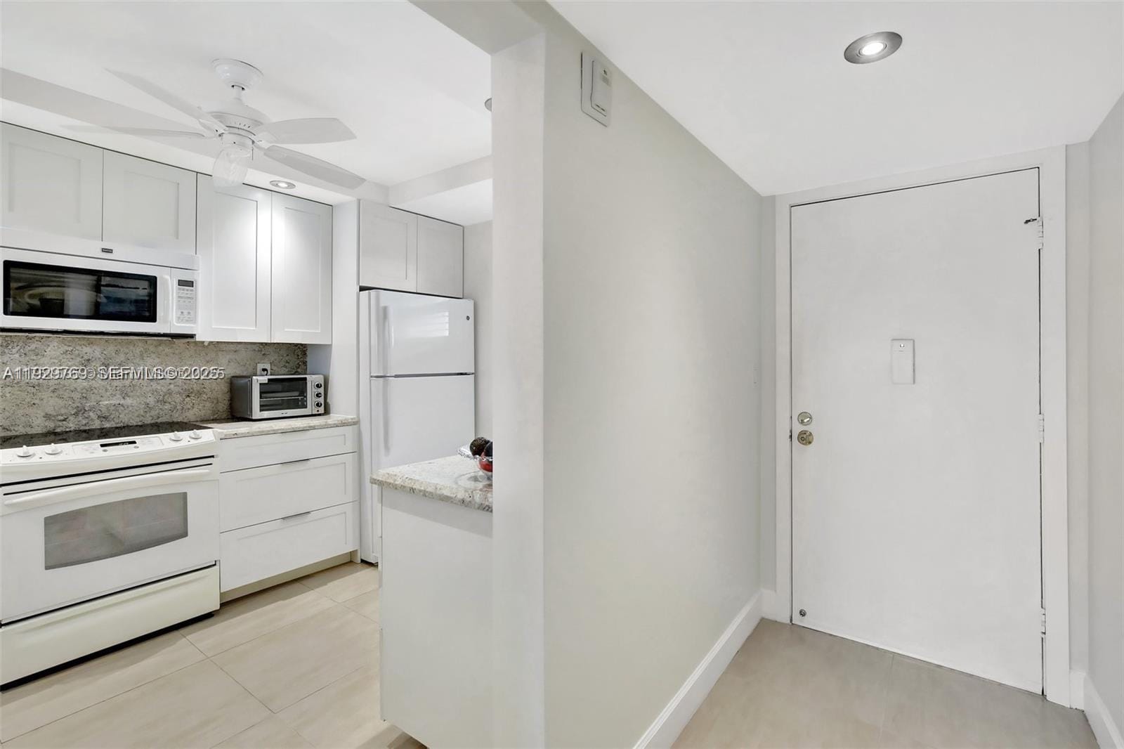 3930 Inverrary Boulevard 405-D — photo 3