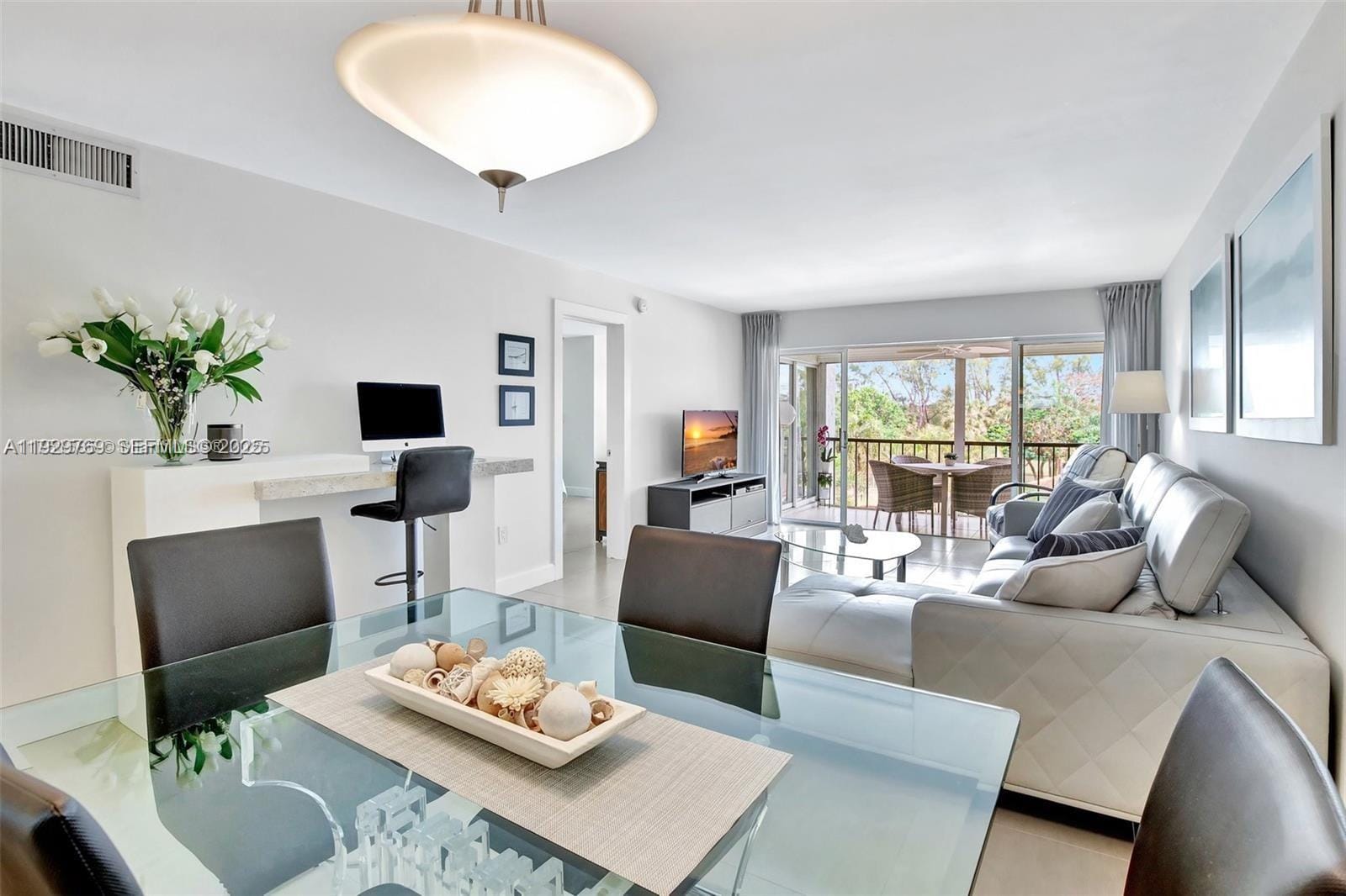 3930 Inverrary Boulevard 405-D — photo 10