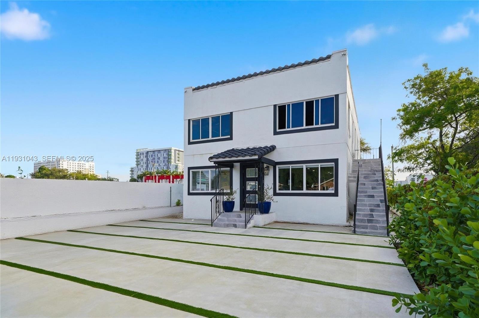 1590 NW 38th Street 1 — photo 3