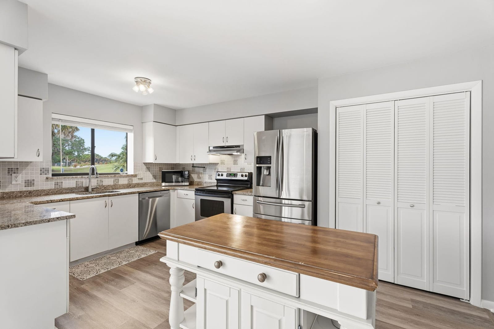 3753 SW Pheasant Run — photo 3