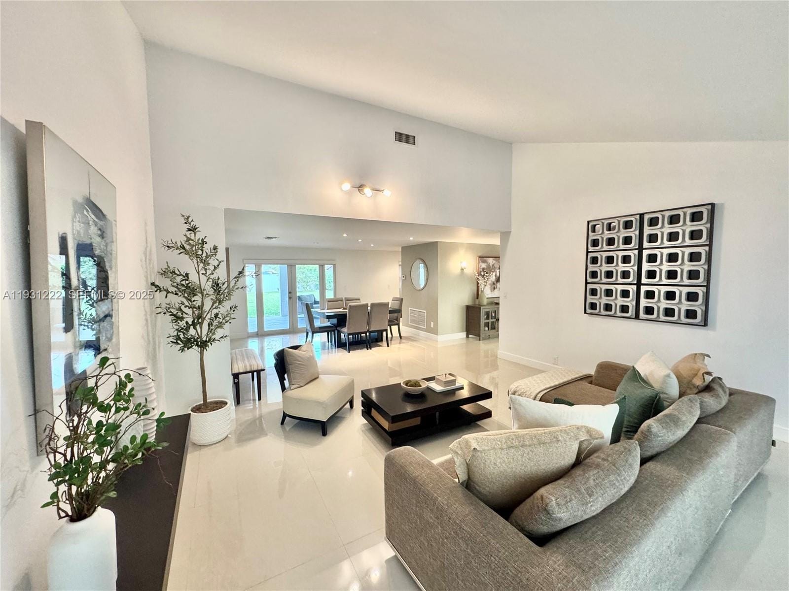 16323 SW 108th Court, Miami, FL 33157 photo 4