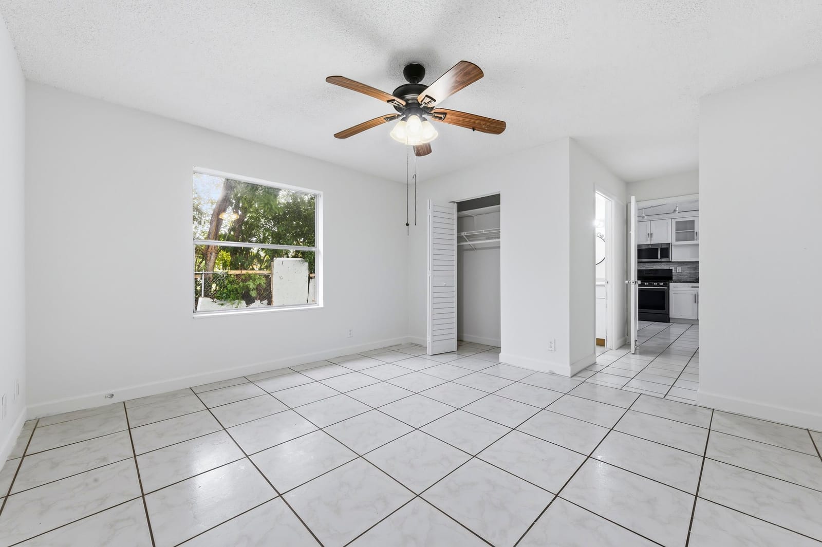 6130 Bluegrass Circle, Greenacres, FL 33463 photo 13