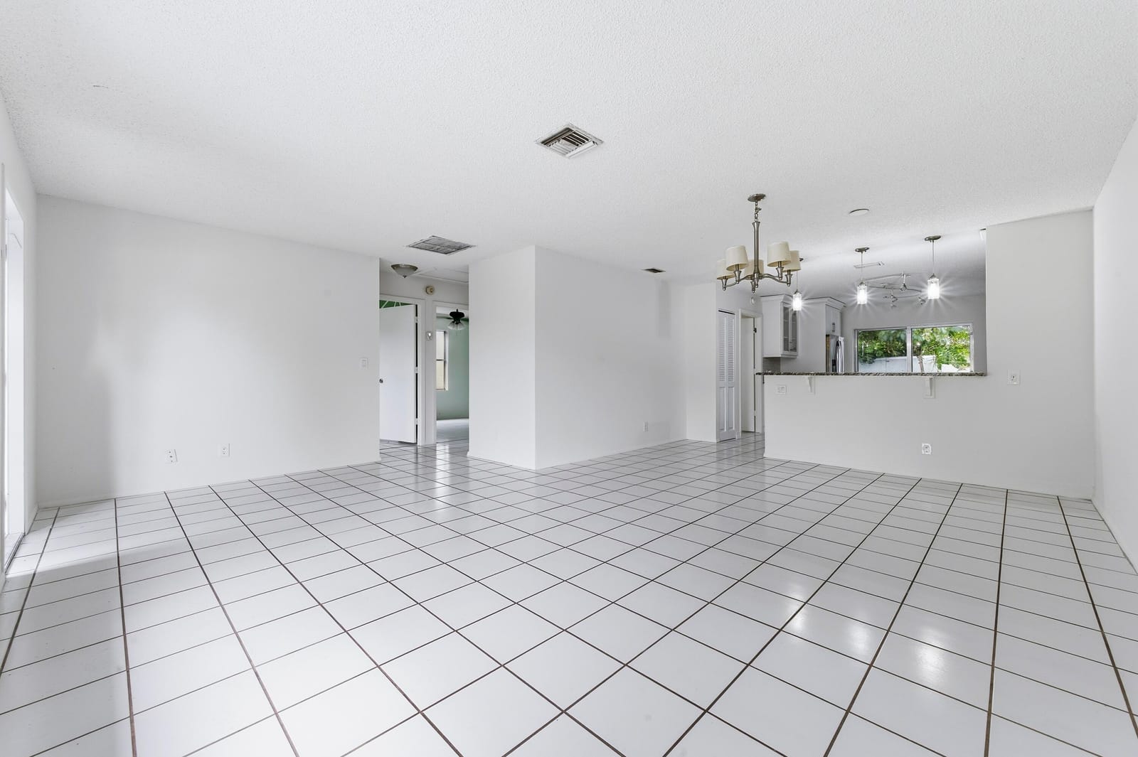 6130 Bluegrass Circle — photo 9