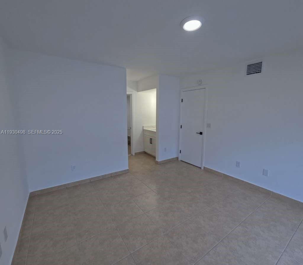 18870 NW 57th Avenue 204, Hialeah, FL 33015 photo 20
