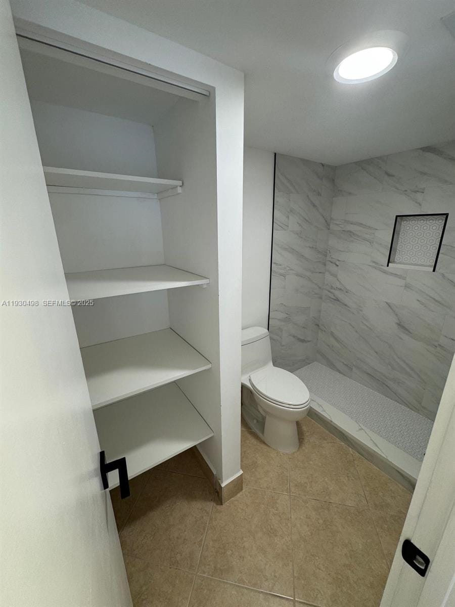 18870 NW 57th Avenue 204, Hialeah, FL 33015 photo 10