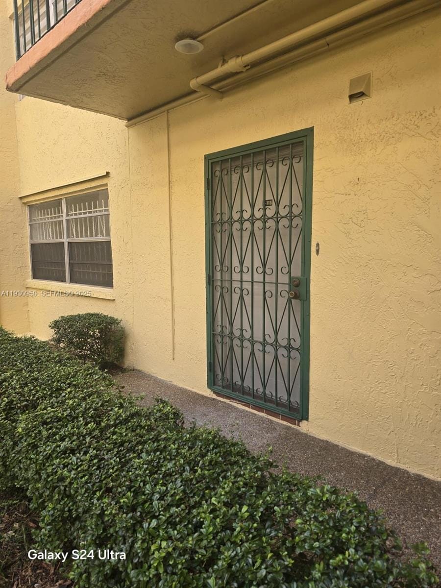 4525 W 20th Avenue 118, Hialeah, FL 33012