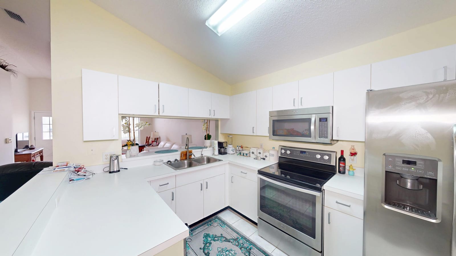 1184 NW Lombardy Drive — photo 5