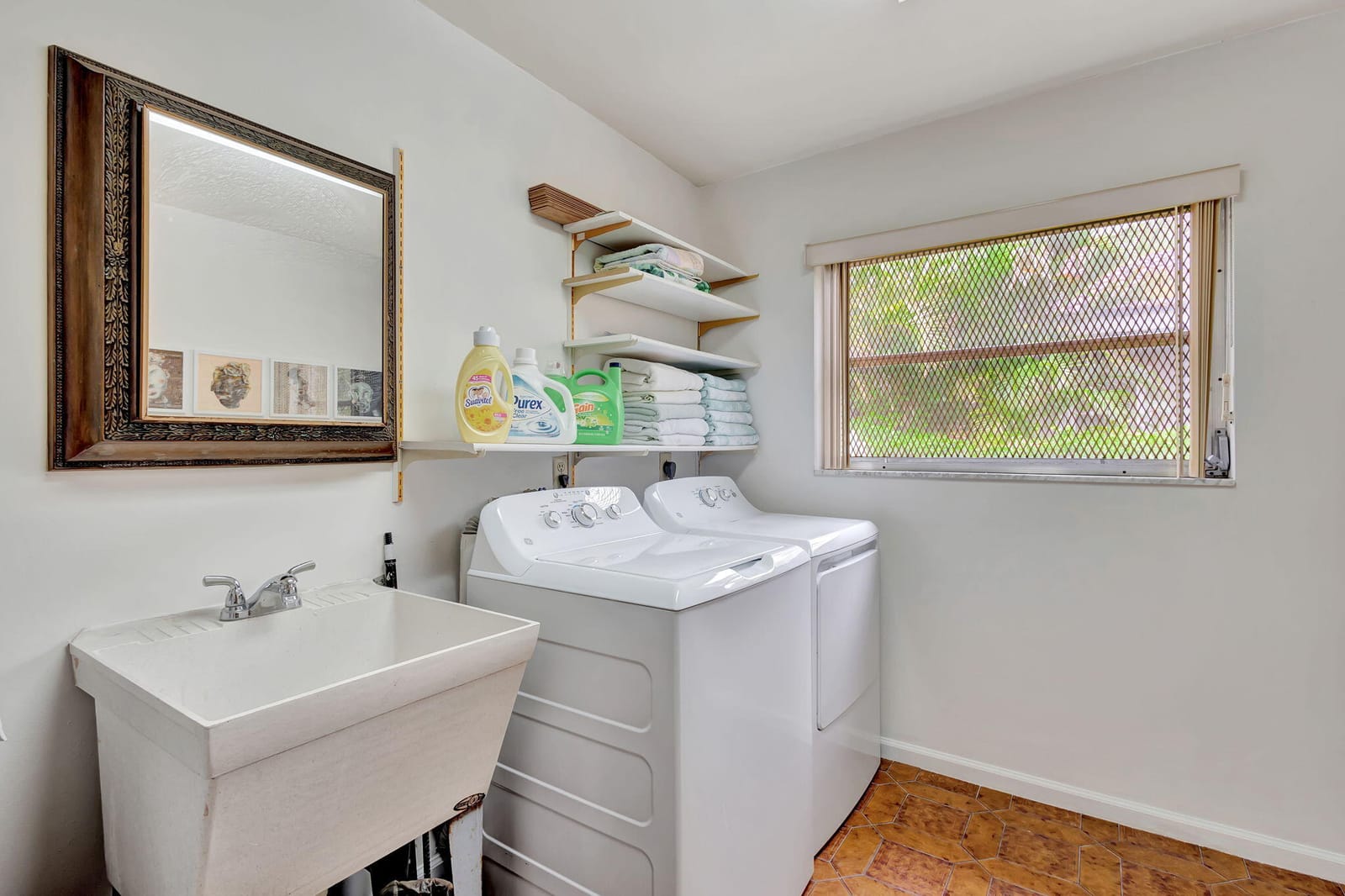 1141 Pine Point Road — photo 12