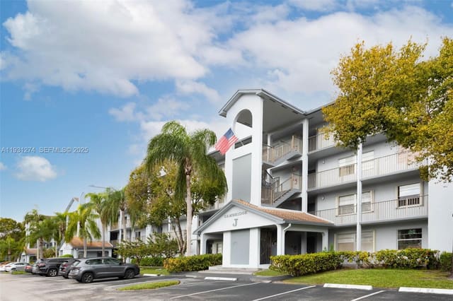 12701 SW 14th Street 402J, Pembroke Pines, FL 33027