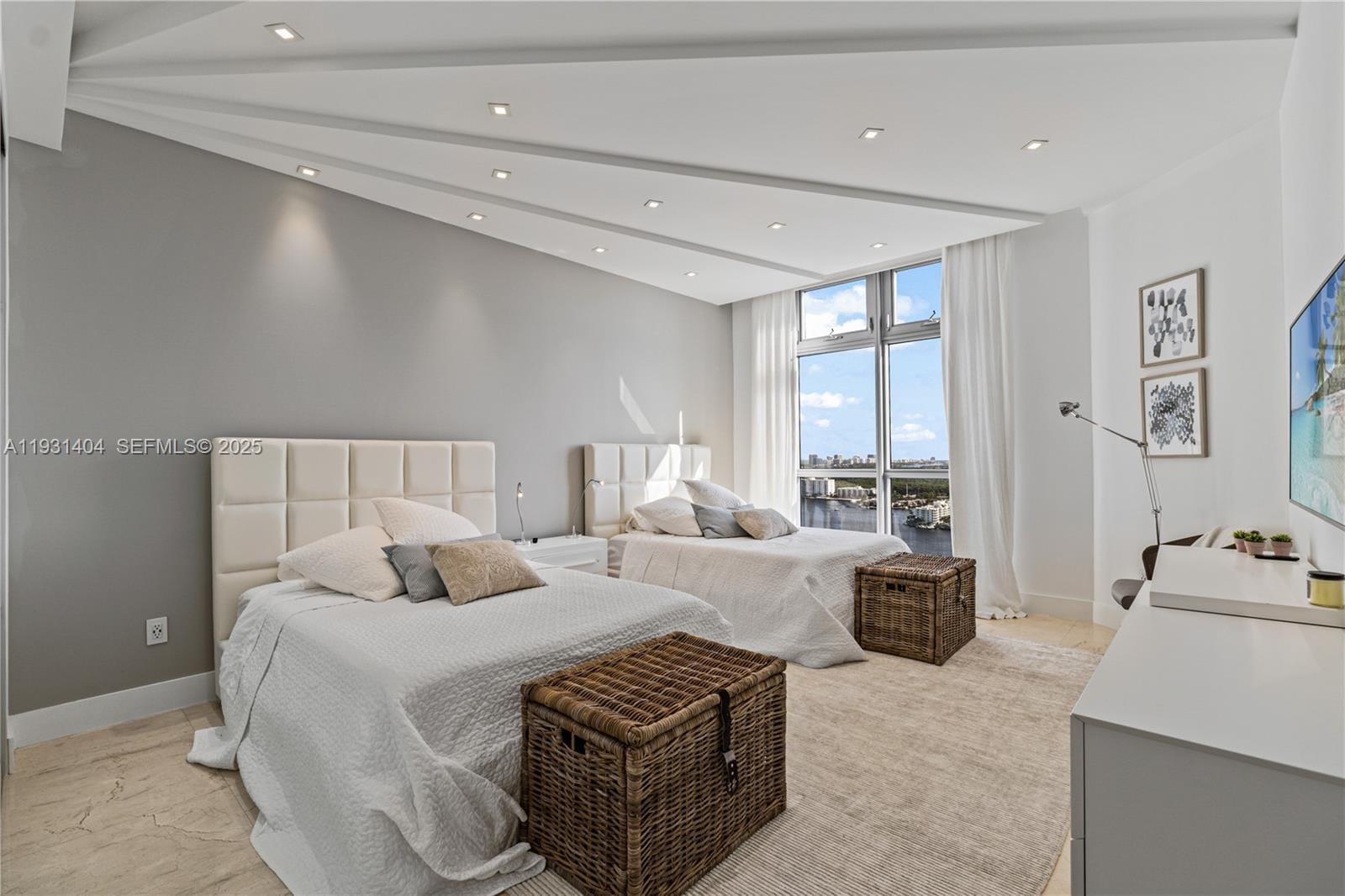 17301 Biscayne Boulevard PH-5 — photo 12